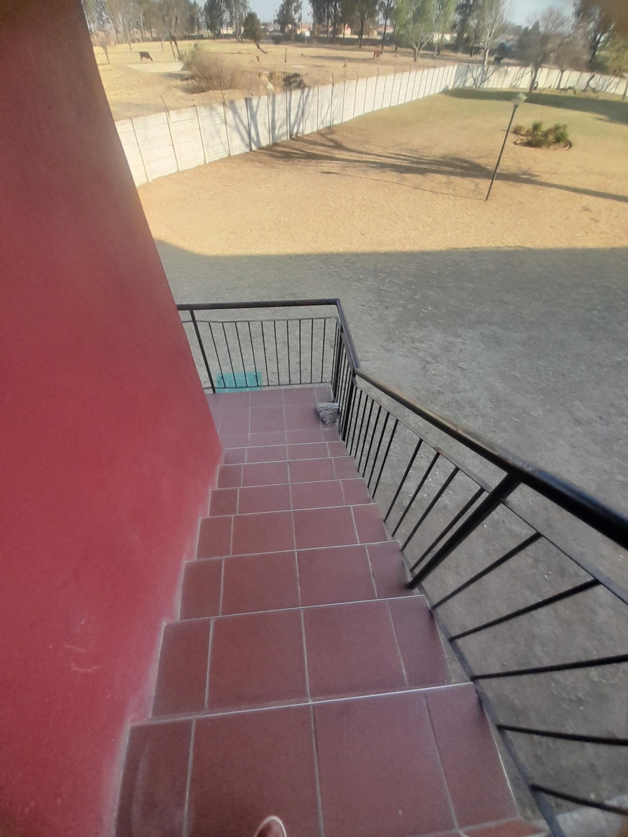 2 Bedroom Property for Sale in Madadeni J KwaZulu-Natal