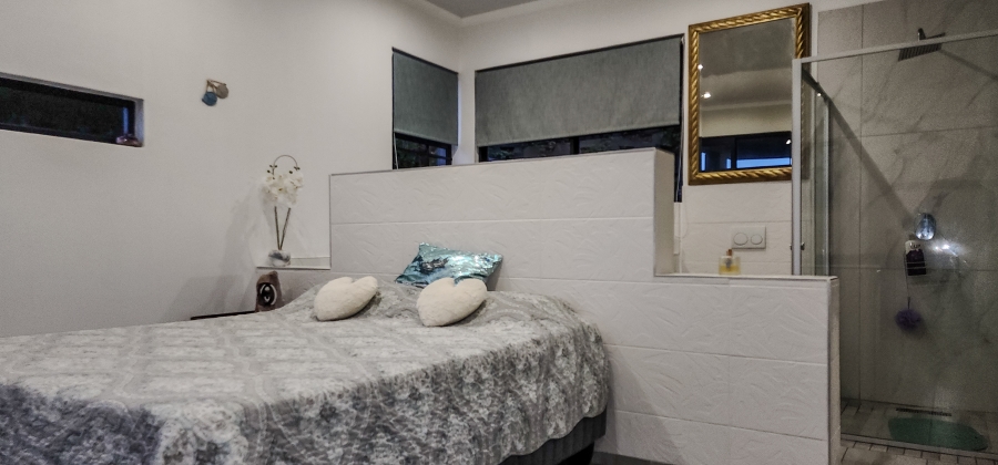 5 Bedroom Property for Sale in Ballito Central KwaZulu-Natal