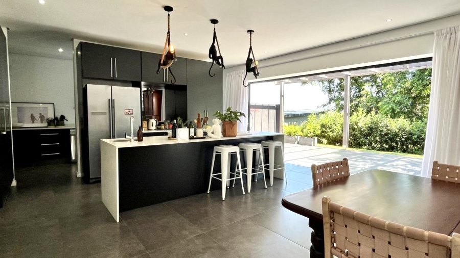 4 Bedroom Property for Sale in Ballito Central KwaZulu-Natal