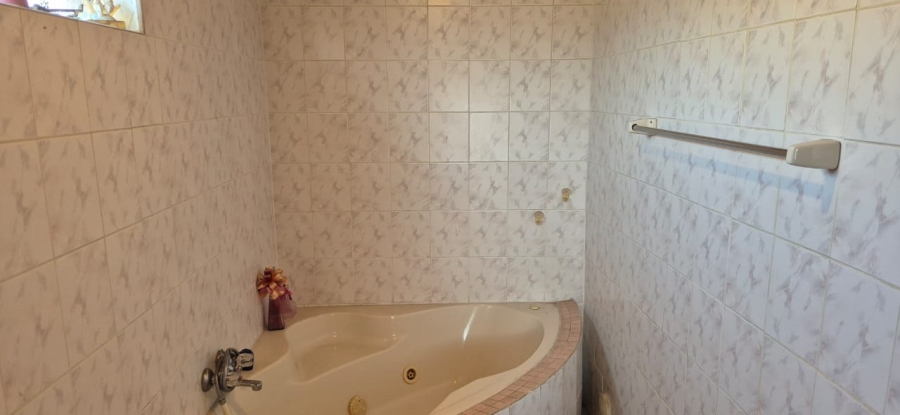 3 Bedroom Property for Sale in Dundee KwaZulu-Natal