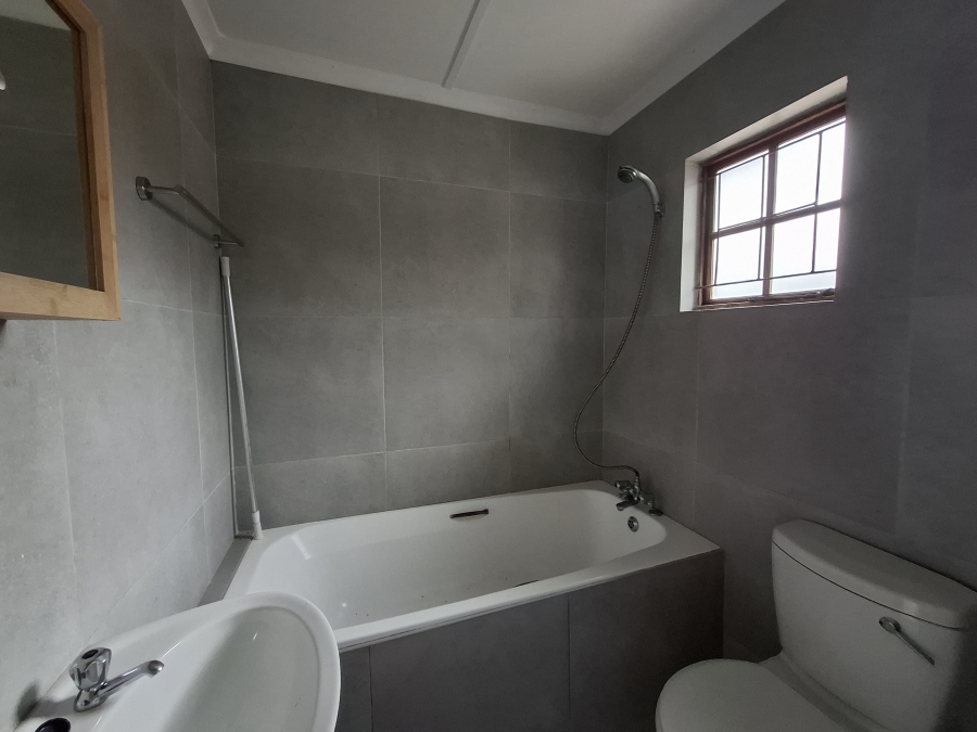 To Let 1 Bedroom Property for Rent in Manors KwaZulu-Natal