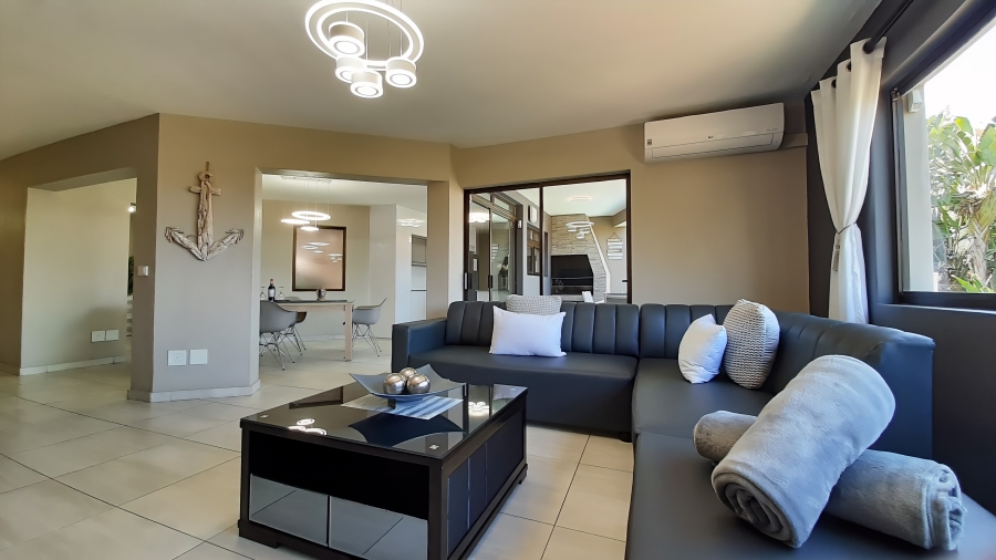 7 Bedroom Property for Sale in Salt Rock KwaZulu-Natal