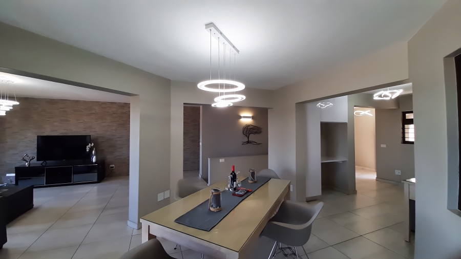 7 Bedroom Property for Sale in Salt Rock KwaZulu-Natal