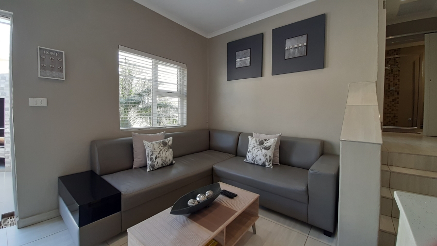 7 Bedroom Property for Sale in Salt Rock KwaZulu-Natal