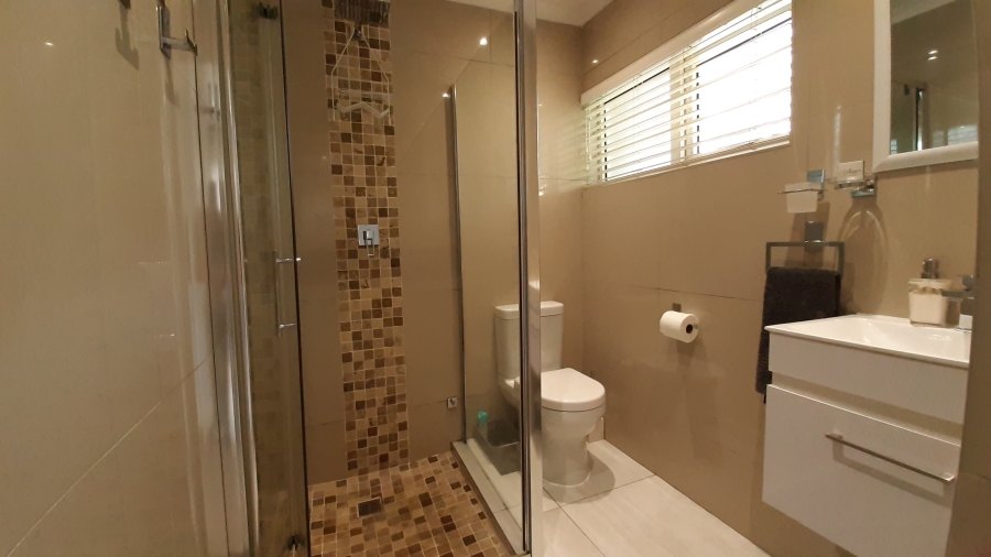7 Bedroom Property for Sale in Salt Rock KwaZulu-Natal