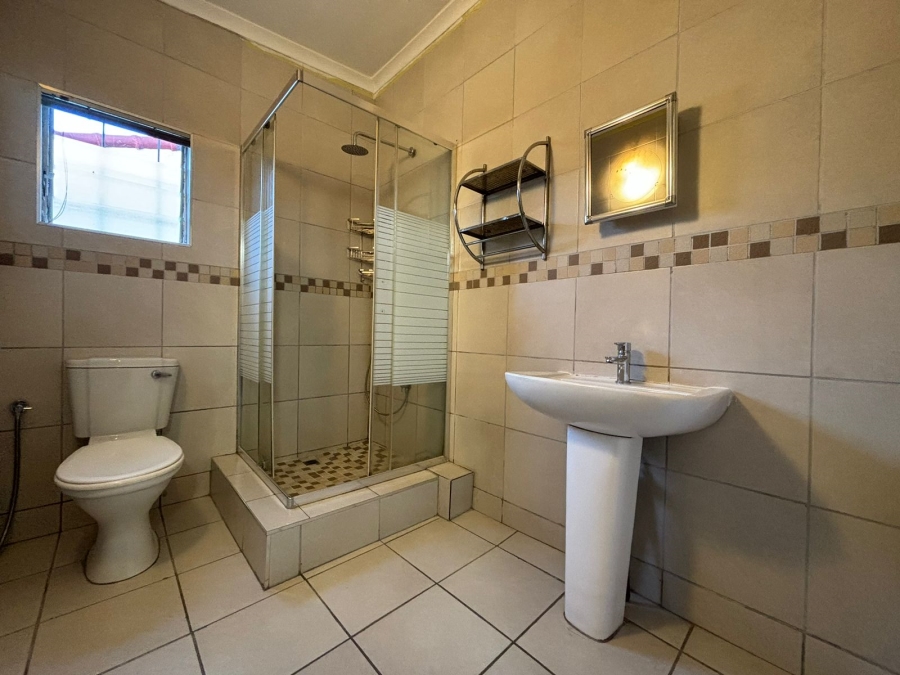 3 Bedroom Property for Sale in Sherwood KwaZulu-Natal