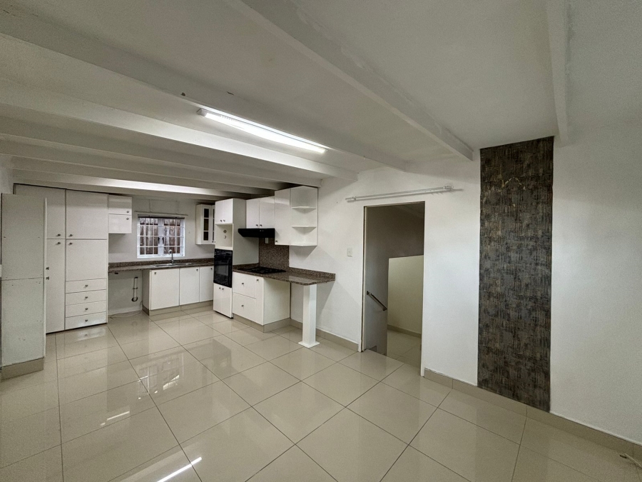 3 Bedroom Property for Sale in Sherwood KwaZulu-Natal