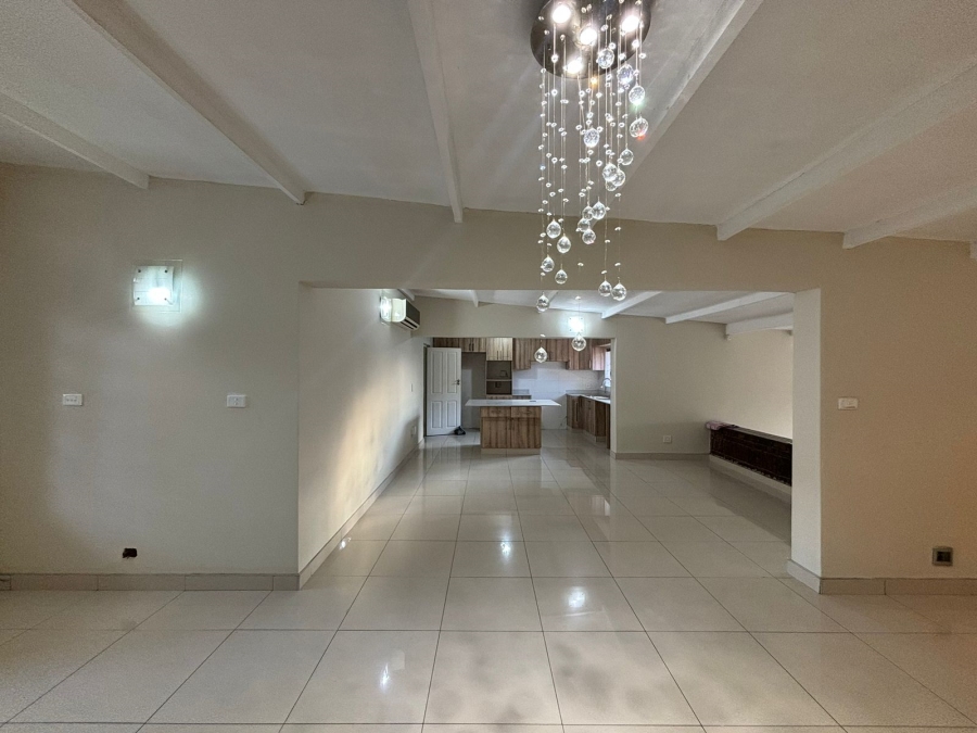 3 Bedroom Property for Sale in Sherwood KwaZulu-Natal