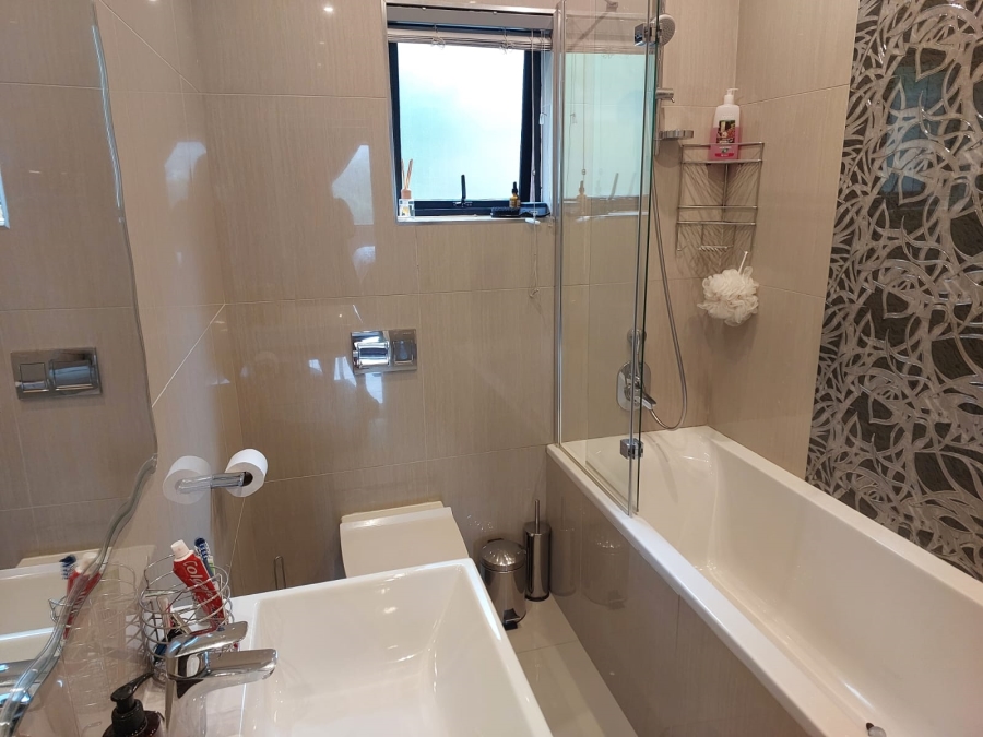 3 Bedroom Property for Sale in Chiltern Hills KwaZulu-Natal