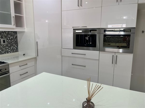 To Let 3 Bedroom Property for Rent in Izinga Ridge KwaZulu-Natal