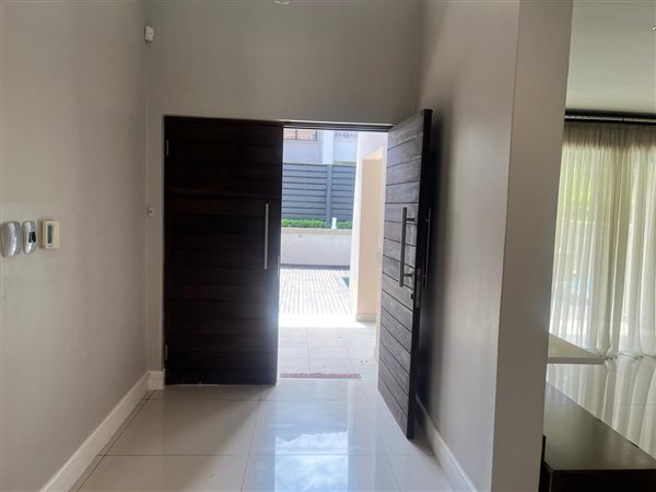 To Let 3 Bedroom Property for Rent in Izinga Ridge KwaZulu-Natal