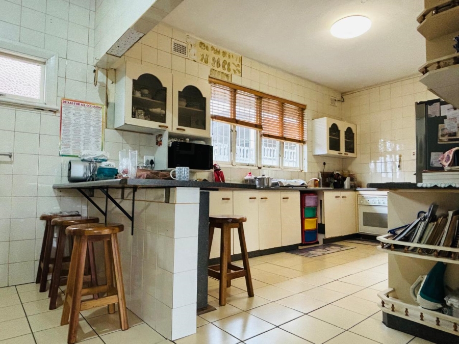 5 Bedroom Property for Sale in Glenwood KwaZulu-Natal