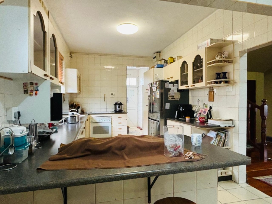 5 Bedroom Property for Sale in Glenwood KwaZulu-Natal