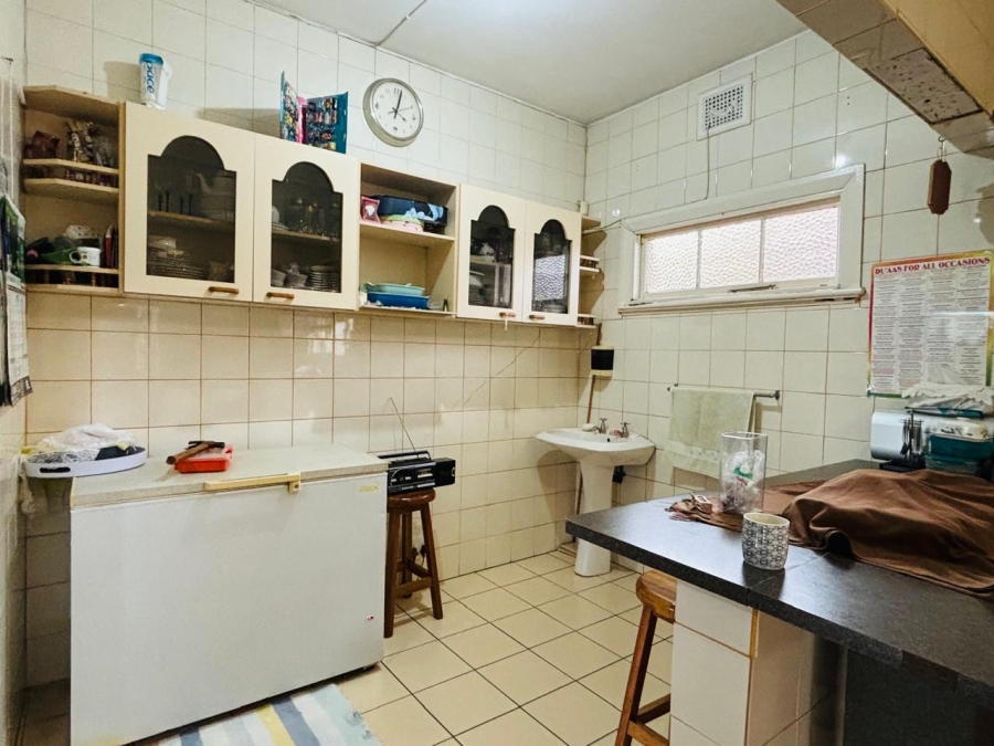 5 Bedroom Property for Sale in Glenwood KwaZulu-Natal