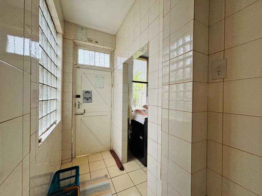5 Bedroom Property for Sale in Glenwood KwaZulu-Natal