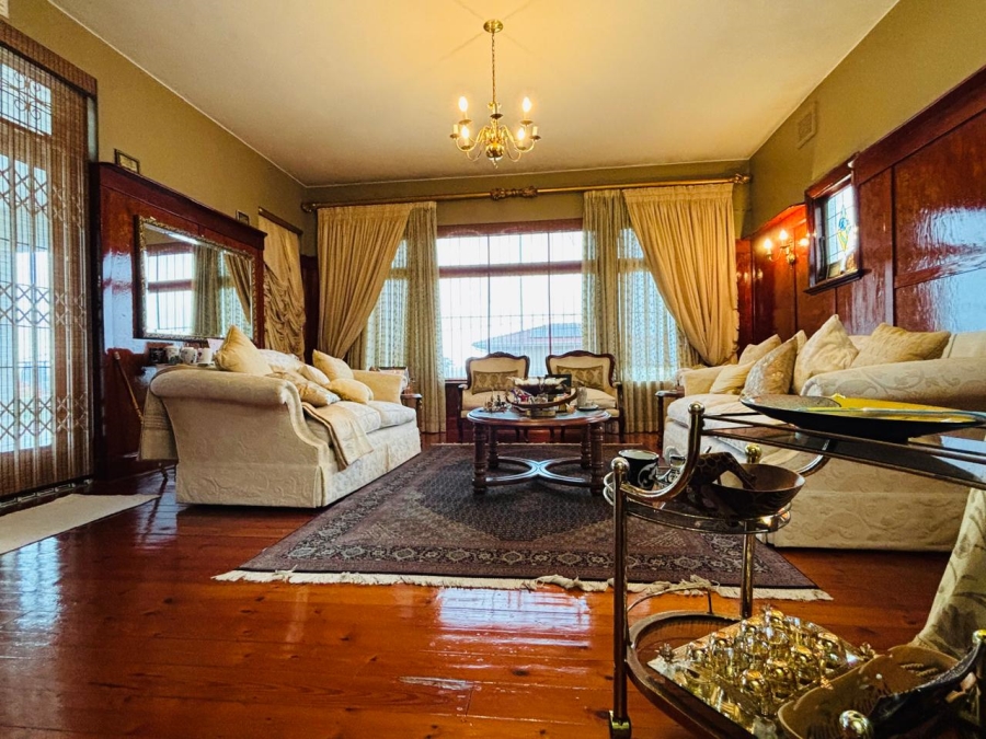 5 Bedroom Property for Sale in Glenwood KwaZulu-Natal