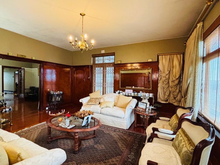 5 Bedroom Property for Sale in Glenwood KwaZulu-Natal