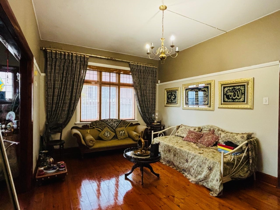 5 Bedroom Property for Sale in Glenwood KwaZulu-Natal