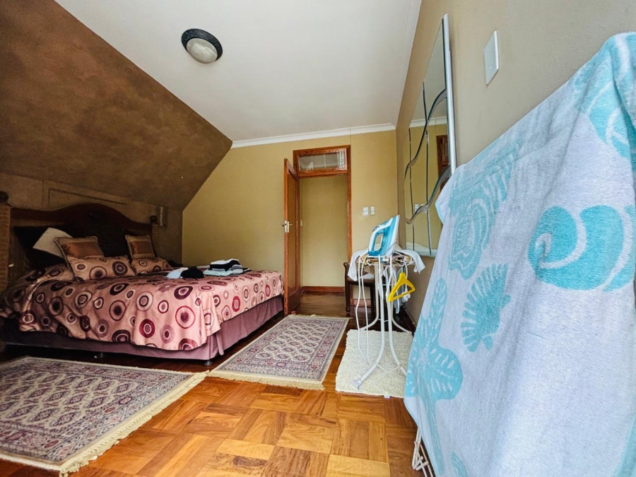 5 Bedroom Property for Sale in Glenwood KwaZulu-Natal