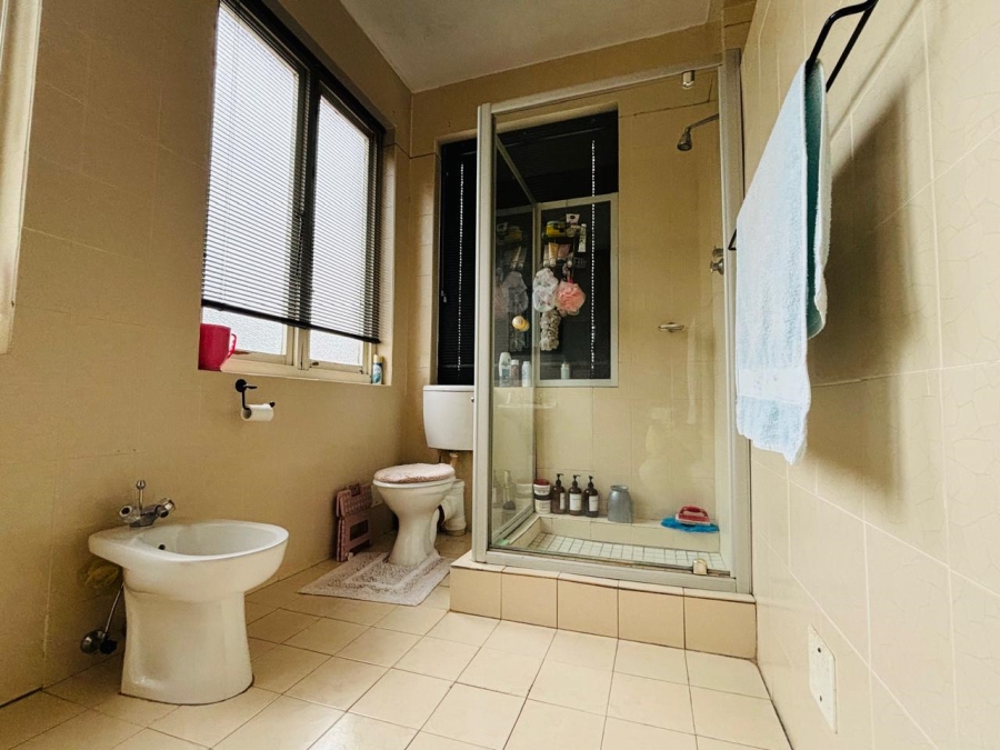 5 Bedroom Property for Sale in Glenwood KwaZulu-Natal