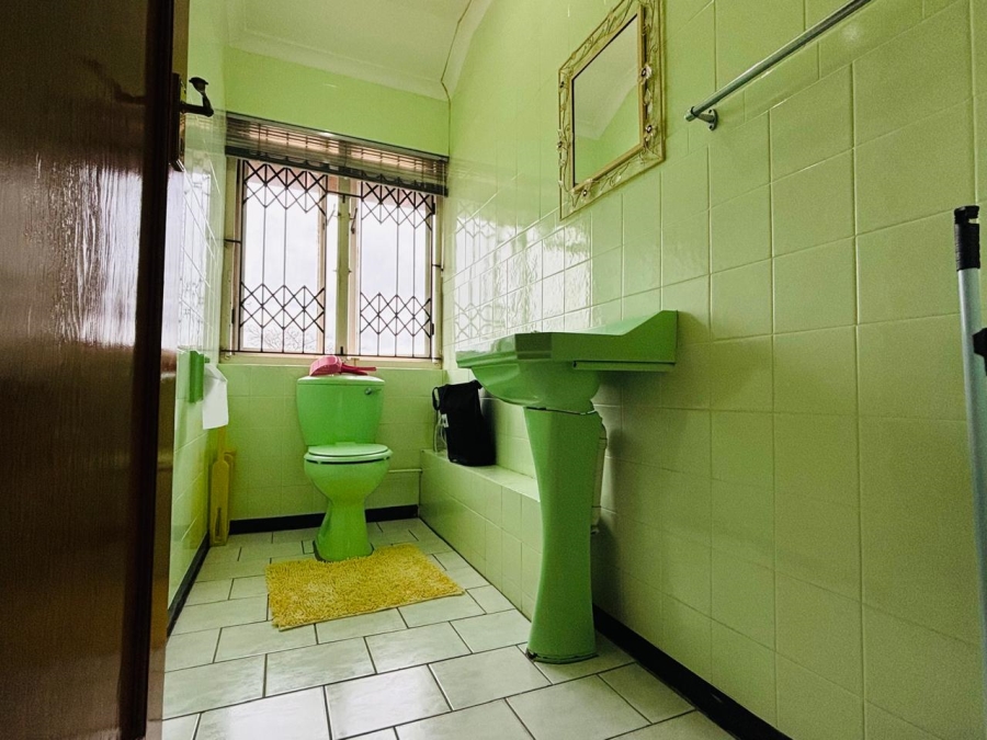 5 Bedroom Property for Sale in Glenwood KwaZulu-Natal
