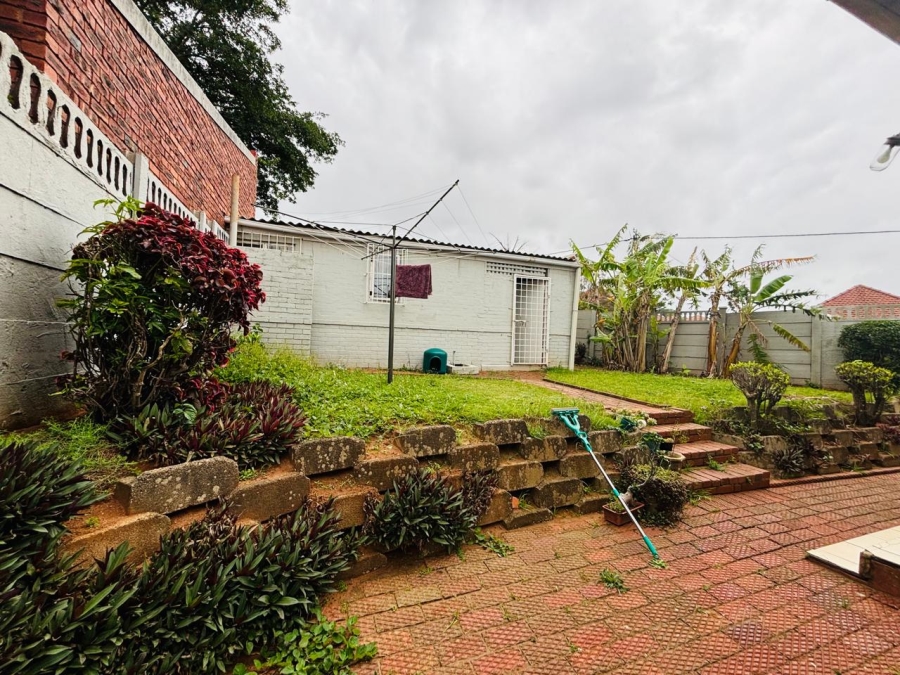 5 Bedroom Property for Sale in Glenwood KwaZulu-Natal