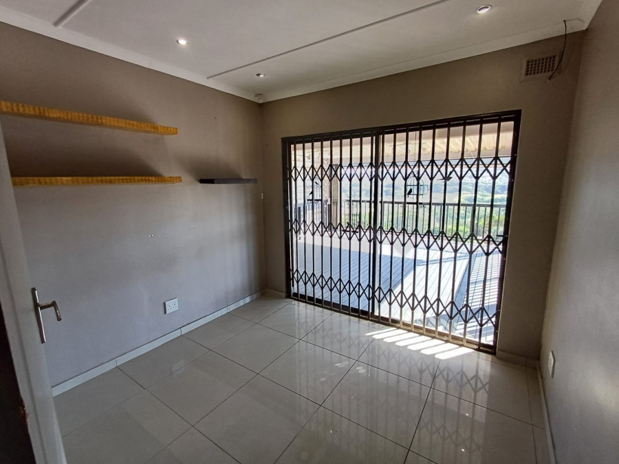 To Let 3 Bedroom Property for Rent in Ocean View KwaZulu-Natal