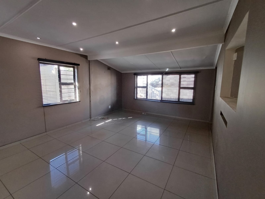 To Let 3 Bedroom Property for Rent in Ocean View KwaZulu-Natal