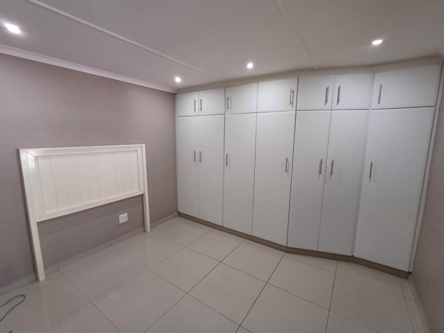 To Let 3 Bedroom Property for Rent in Ocean View KwaZulu-Natal
