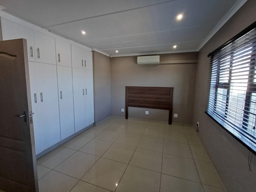 To Let 3 Bedroom Property for Rent in Ocean View KwaZulu-Natal