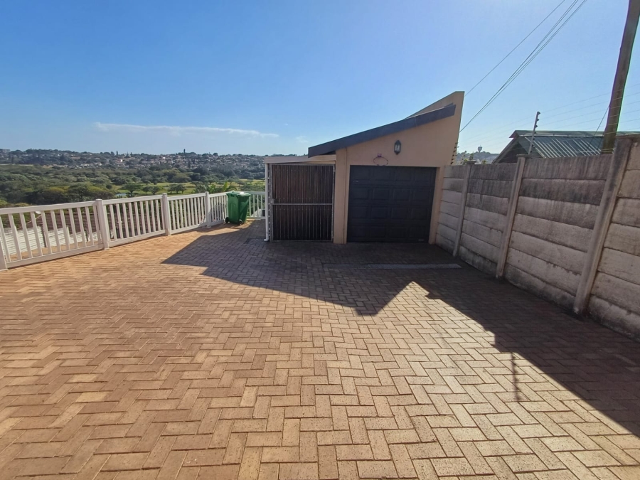 To Let 3 Bedroom Property for Rent in Ocean View KwaZulu-Natal