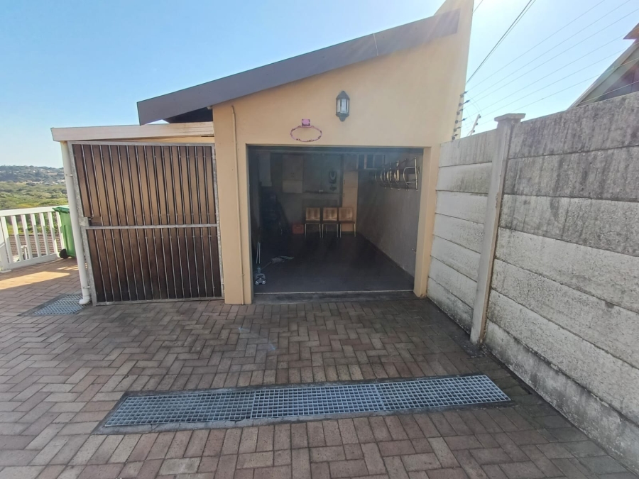 To Let 3 Bedroom Property for Rent in Ocean View KwaZulu-Natal