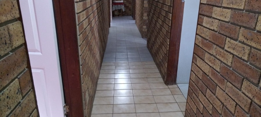 4 Bedroom Property for Sale in Sea Cow Lake KwaZulu-Natal