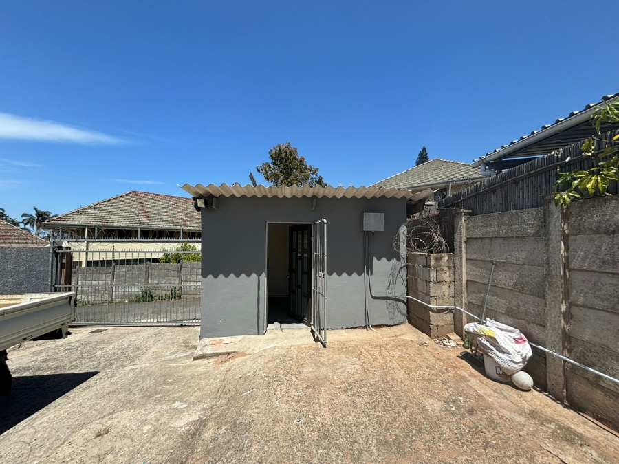 To Let 1 Bedroom Property for Rent in Umbilo KwaZulu-Natal
