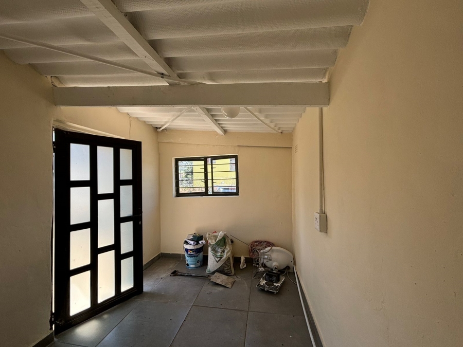 To Let 1 Bedroom Property for Rent in Umbilo KwaZulu-Natal
