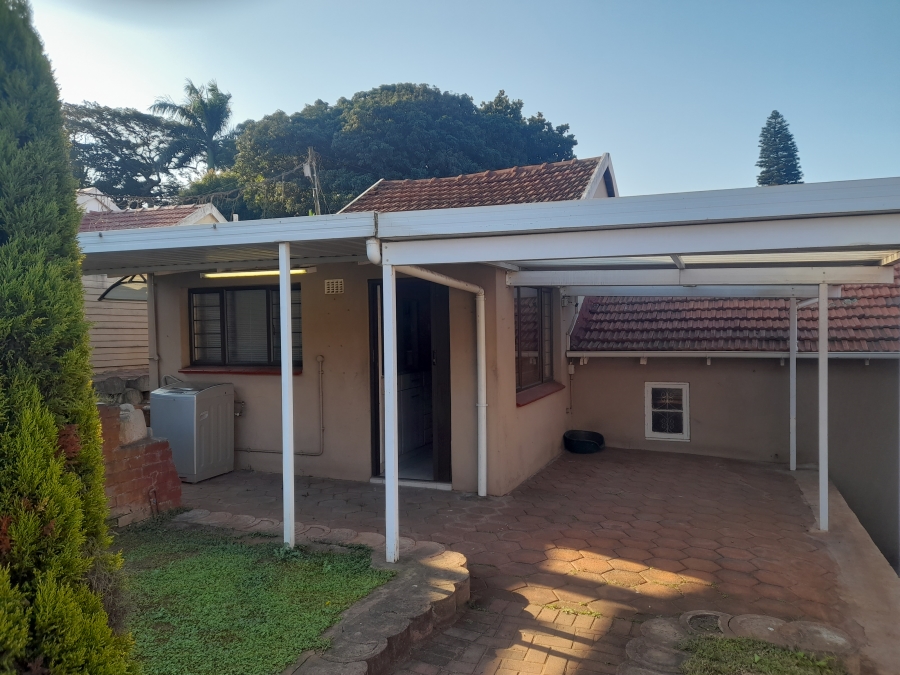 To Let 1 Bedroom Property for Rent in Montclair KwaZulu-Natal