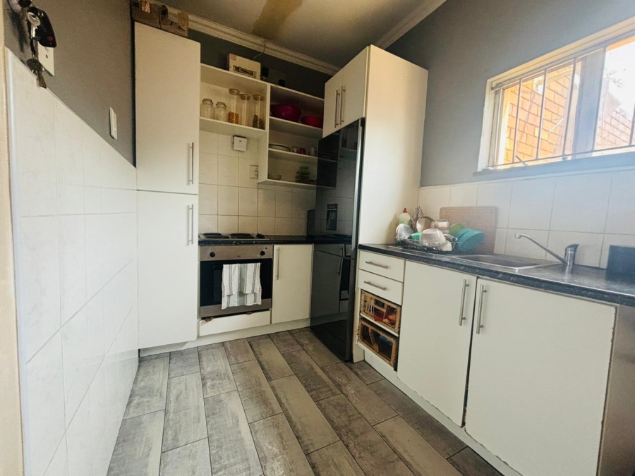 2 Bedroom Property for Sale in Glenwood KwaZulu-Natal