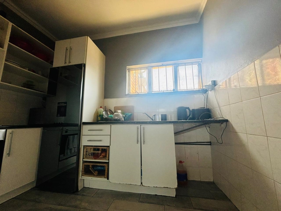 2 Bedroom Property for Sale in Glenwood KwaZulu-Natal