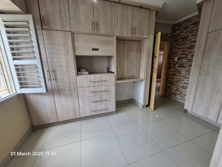 To Let 3 Bedroom Property for Rent in Hillary KwaZulu-Natal