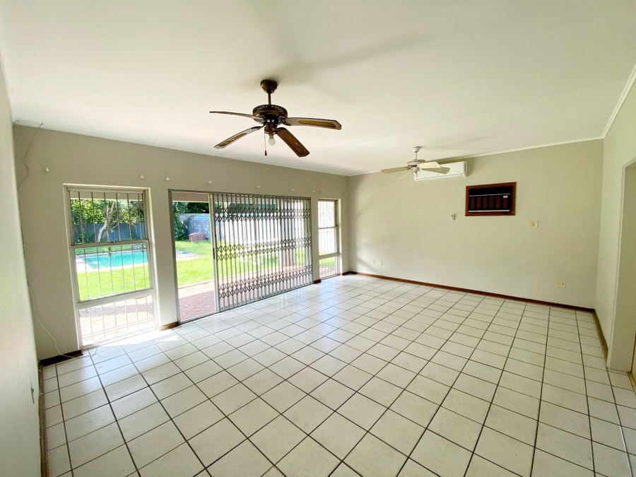 To Let 4 Bedroom Property for Rent in Meer En See KwaZulu-Natal