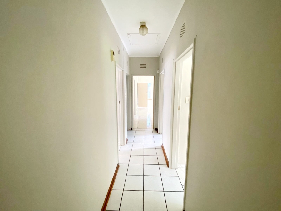 To Let 4 Bedroom Property for Rent in Meer En See KwaZulu-Natal