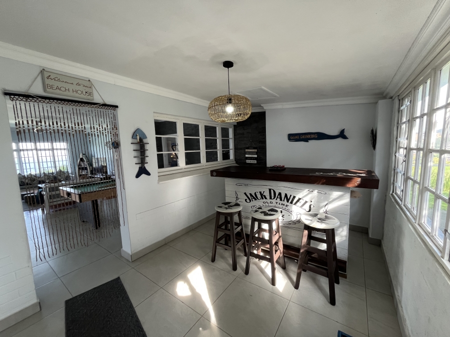 7 Bedroom Property for Sale in Ramsgate KwaZulu-Natal