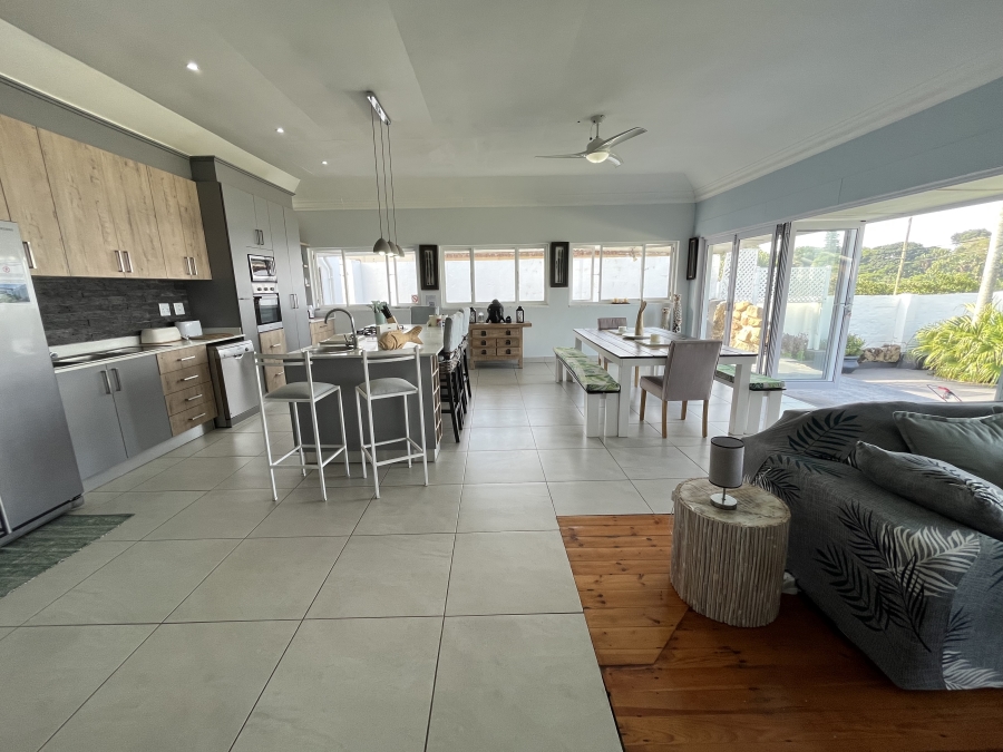 7 Bedroom Property for Sale in Ramsgate KwaZulu-Natal