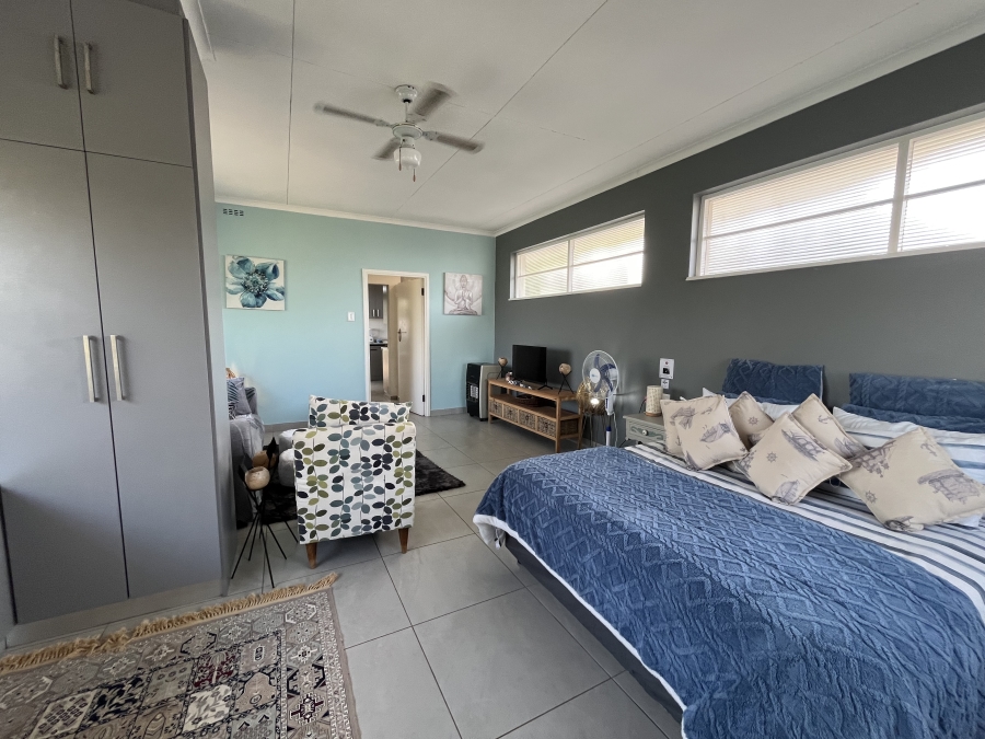 7 Bedroom Property for Sale in Ramsgate KwaZulu-Natal