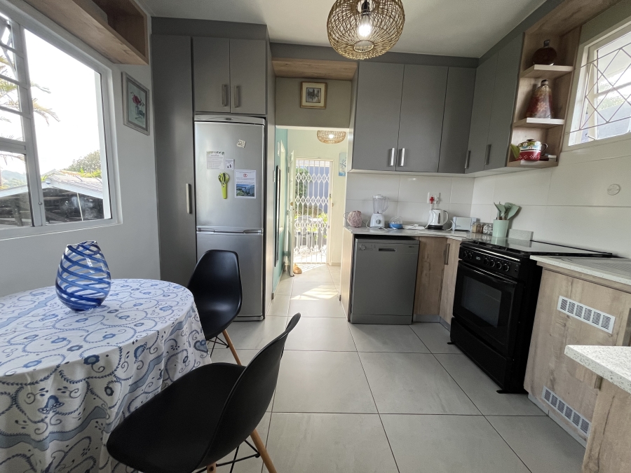 7 Bedroom Property for Sale in Ramsgate KwaZulu-Natal