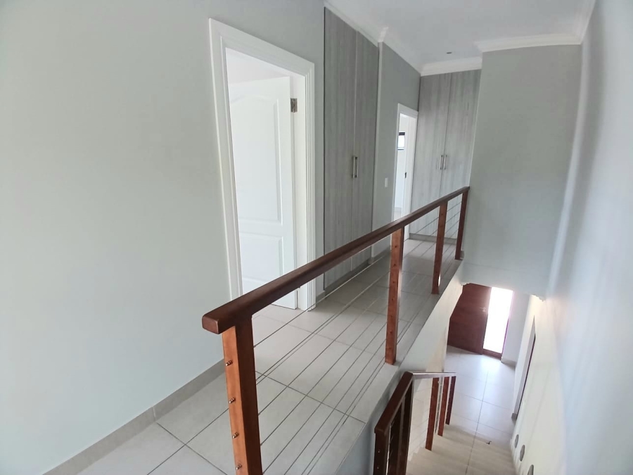 To Let 3 Bedroom Property for Rent in New Salt Rock City KwaZulu-Natal