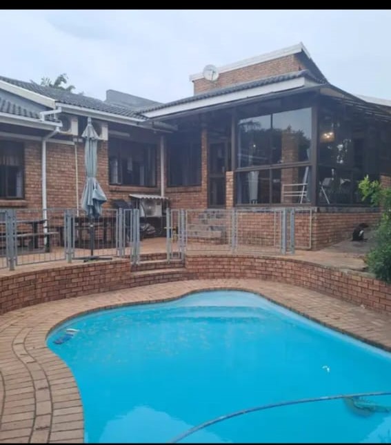 To Let 4 Bedroom Property for Rent in Meer En See KwaZulu-Natal