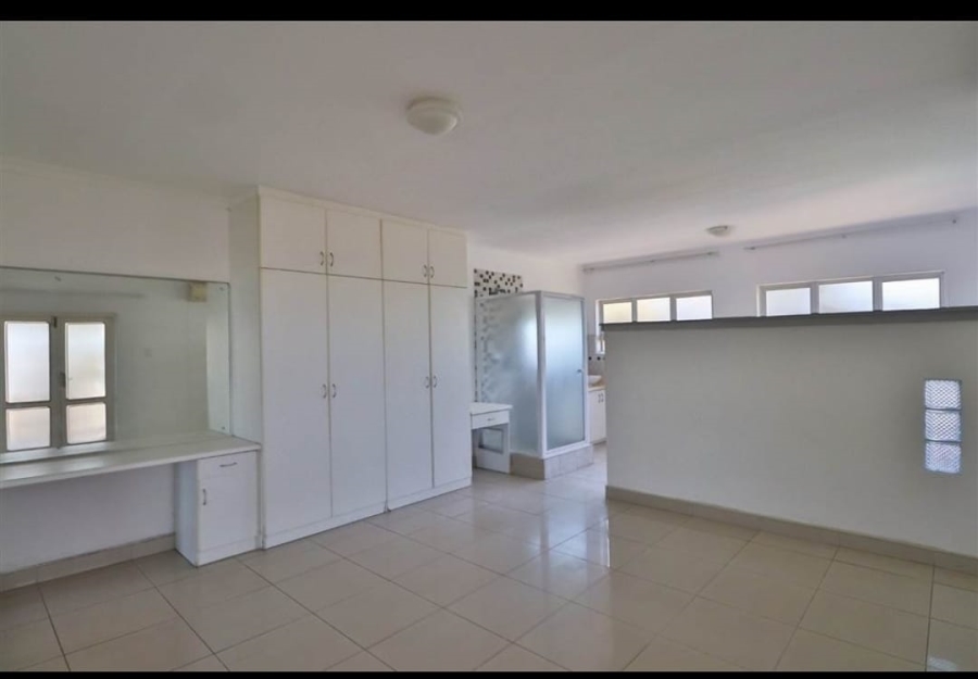 6 Bedroom Property for Sale in Athlone Park KwaZulu-Natal