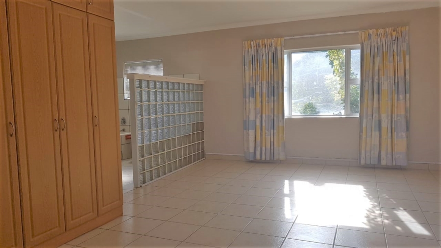 6 Bedroom Property for Sale in Athlone Park KwaZulu-Natal