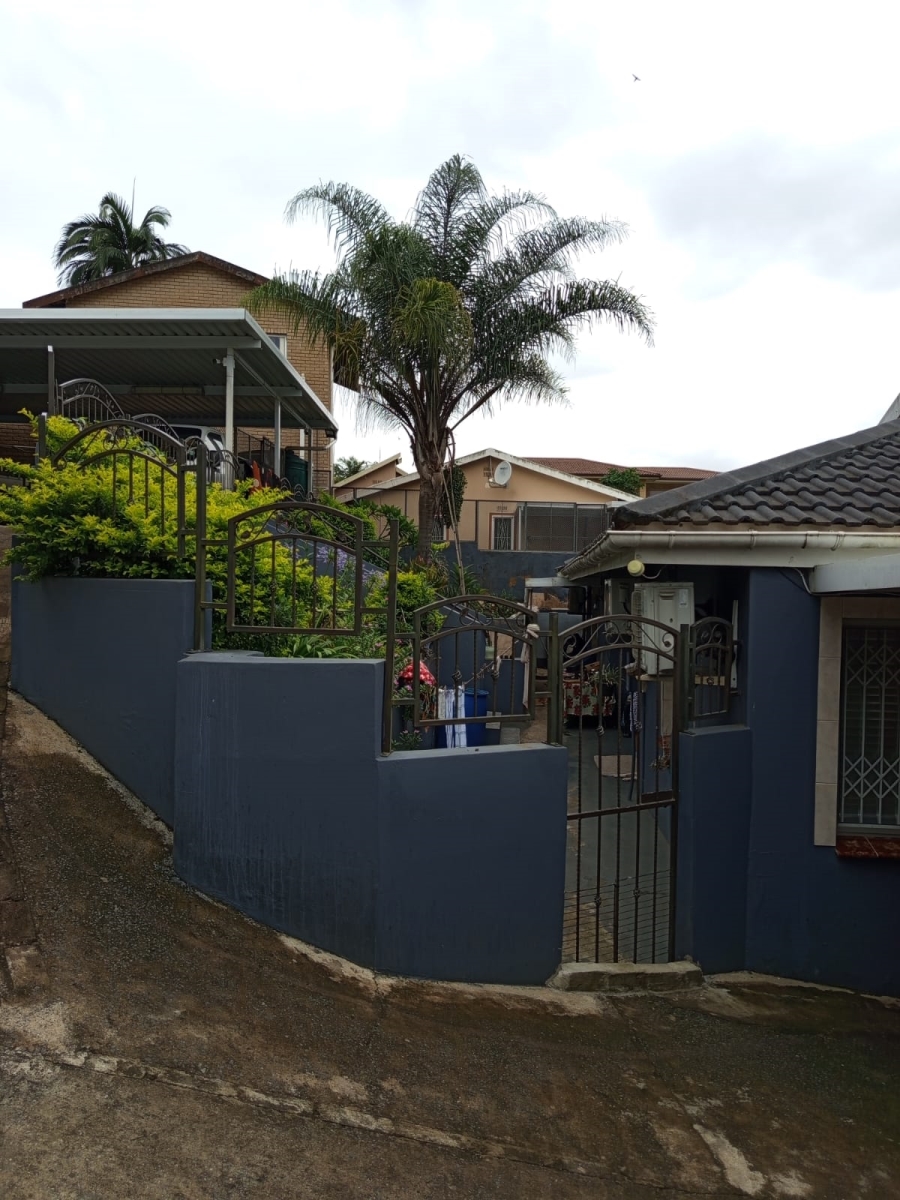 3 Bedroom Property for Sale in Brindhaven KwaZulu-Natal